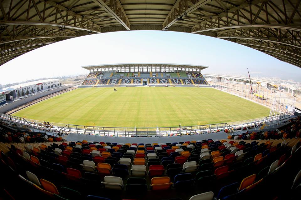 12.000KİŞİLK İZMİR DOĞANLAR STADYUMU ÇELİK ÇATI VE TRİBÜN KOLTUKLARI (2)